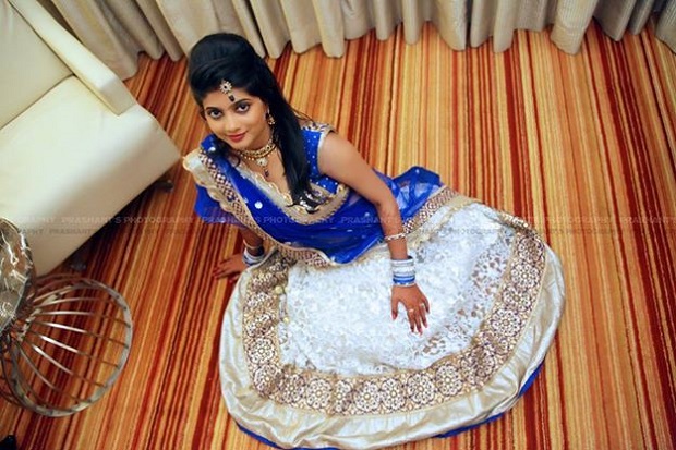 blue and white lehenga for Indian bride with fabulous wedding hairstyle