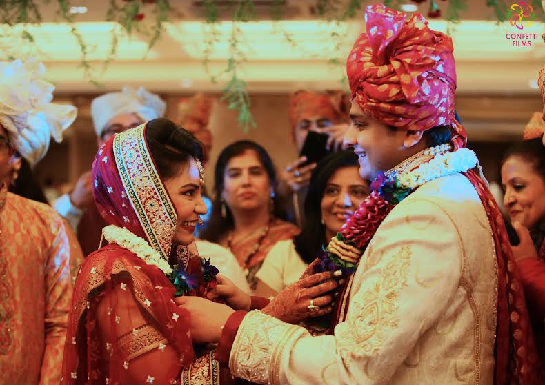 Beautiful Indian real wedding in Mumbai Garware Sports club