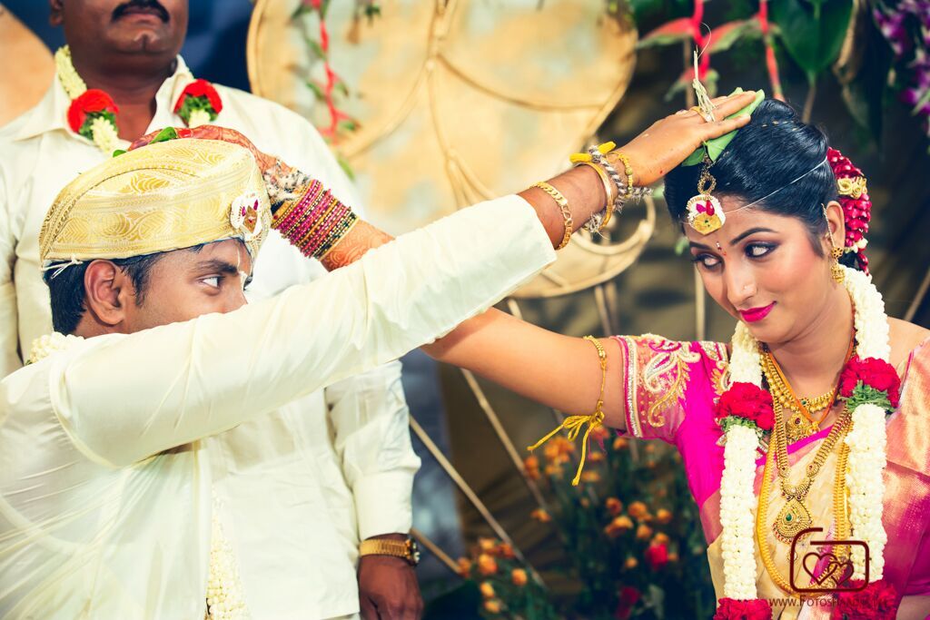 Traditional Gowda wedding photography by FOTOSHAADI