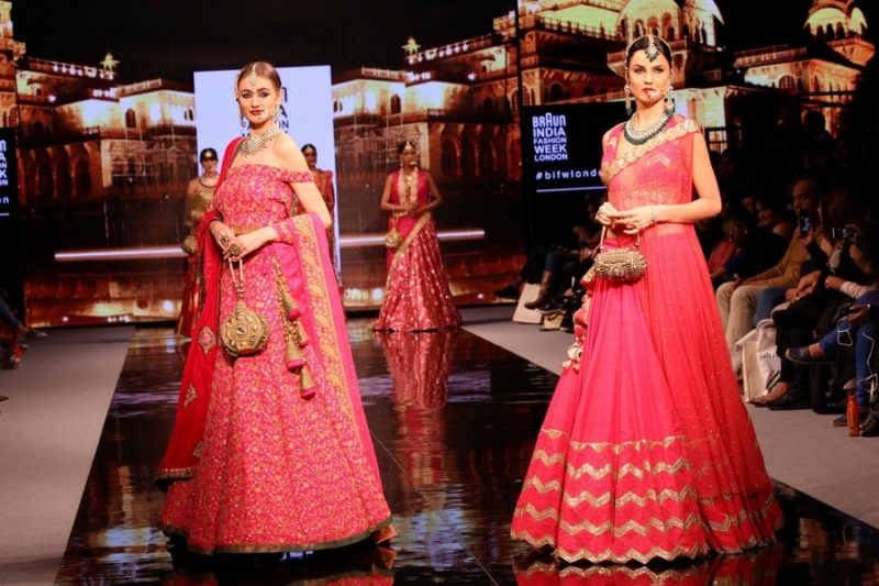 beautiful pink lehengas at Braun India Fashion Week 2016 with tradtional handbags and potlis