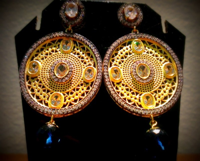 gold plated alloy and filligree work INR 4000