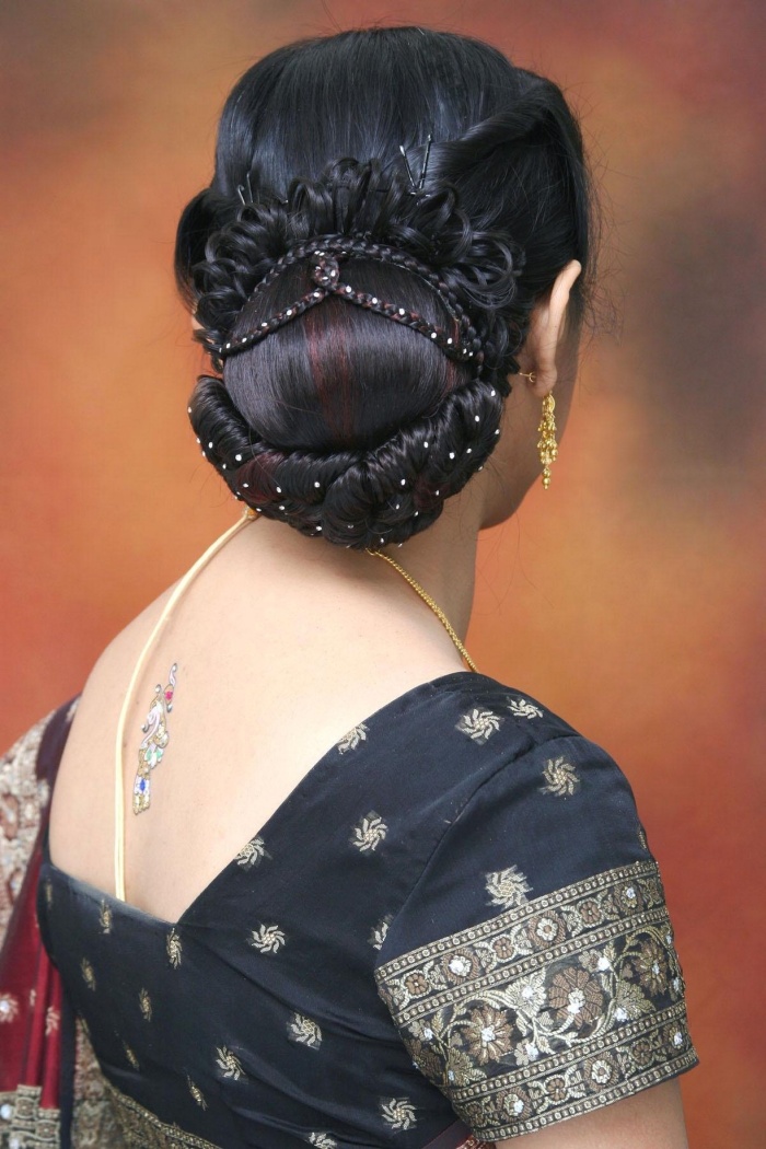 indian bridal half up half down hairstyle