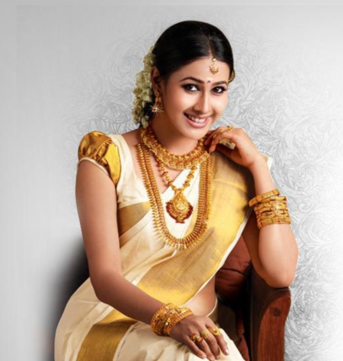 Top 10+ Most Famous Kerala Saree Blouse Designs | STORYVOGUE