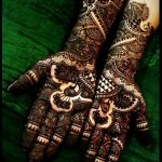 traditional bridal mehendi for hands