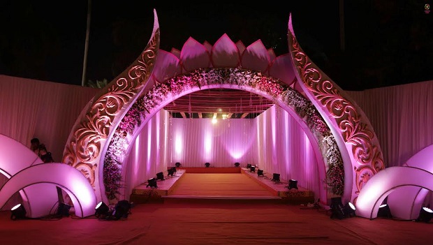 real Indian wedding in Daman by Confetti Films the decor at Mirasol Daman Resort
