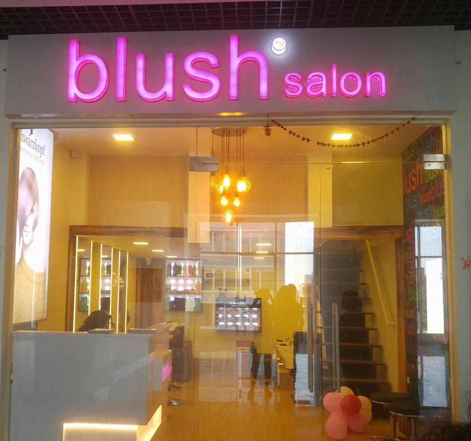 Blush salon- Melanie Makeup Artist