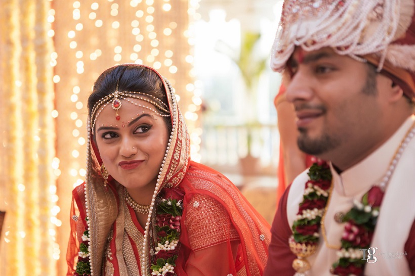 Indian bride and groom Nivedita Ghosh Photography real wedding at Club Millennium Juhu