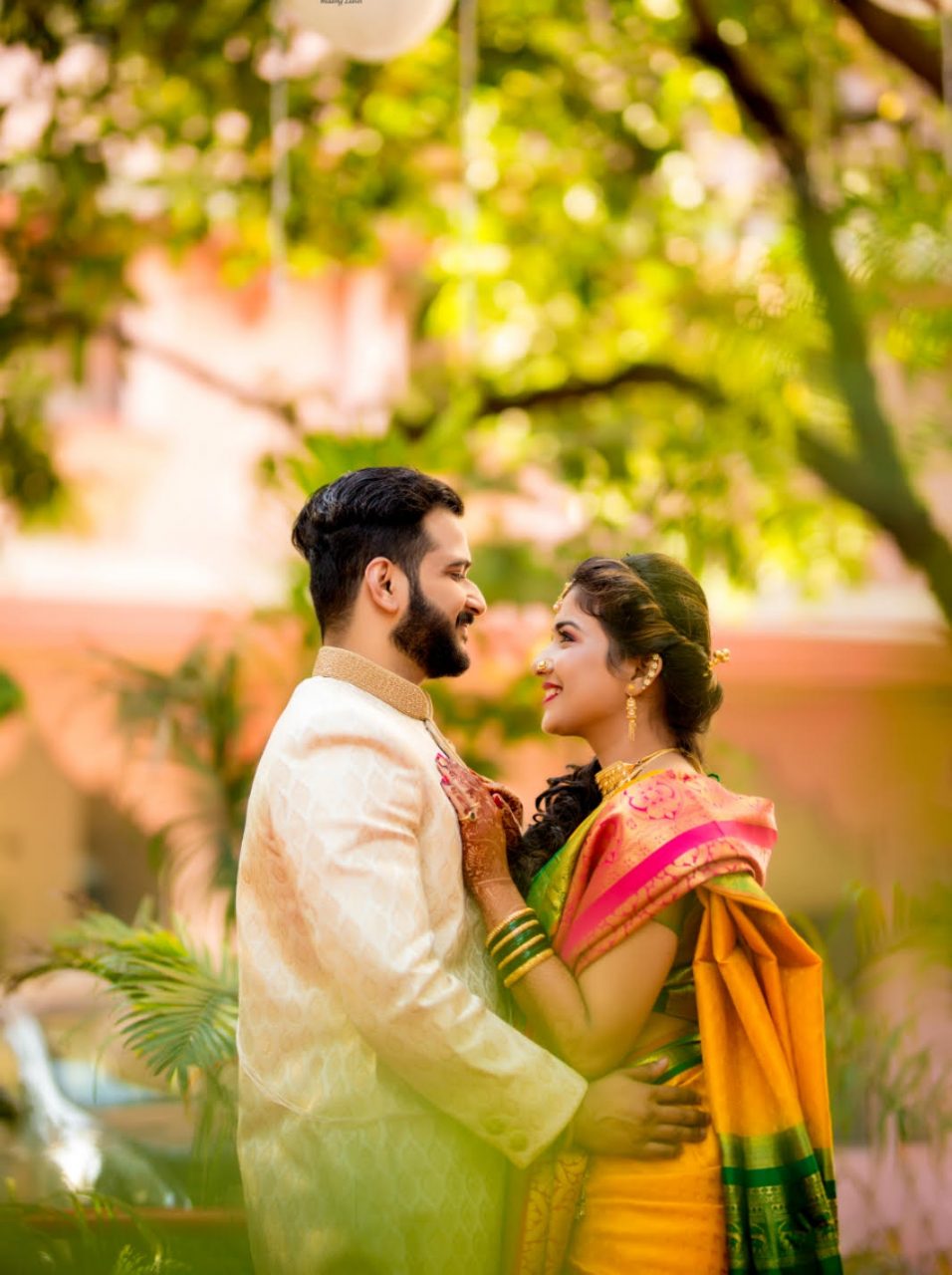 beautiful Maharashtrian real wedding Wedding Leaves Photography