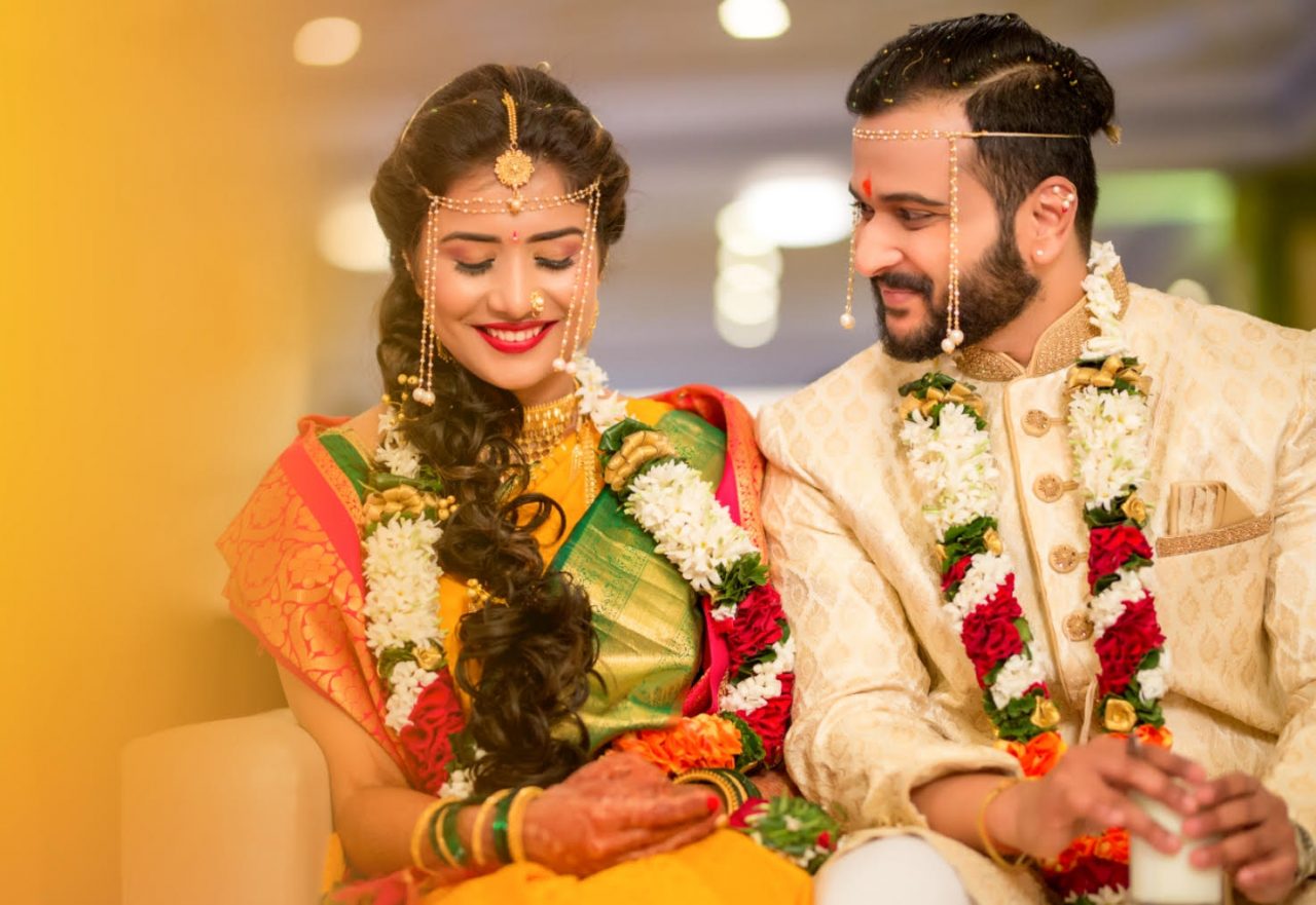 beautiful Maharashtrian real wedding Wedding Leaves Photography