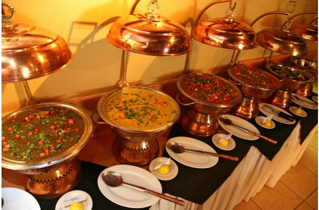 how to choose your reception catering